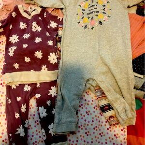 Mixed lot of baby girl clothing sizes 9-12 months